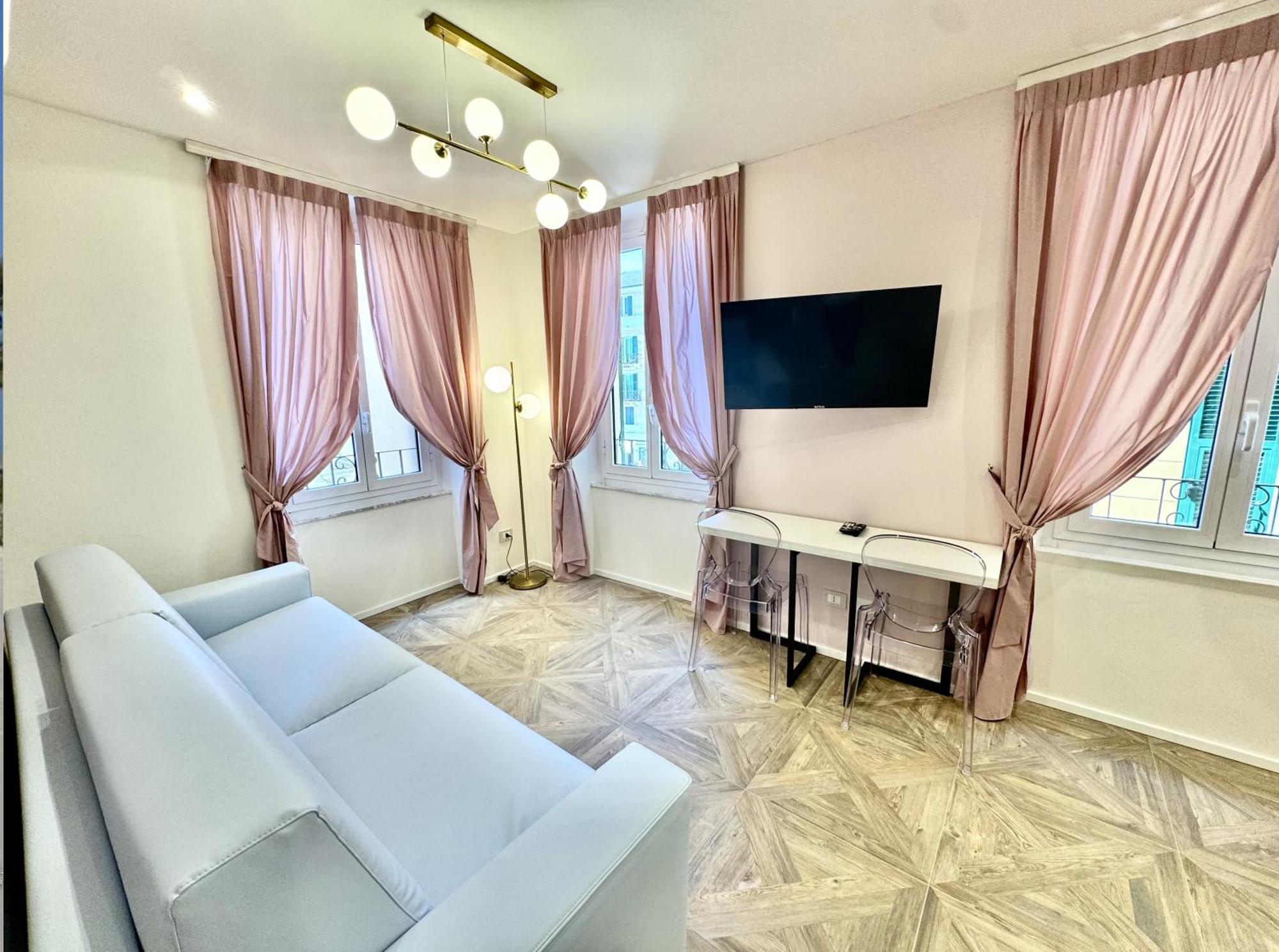 Hotel Astigiana & Appartamenti Варацце Екстер'єр фото