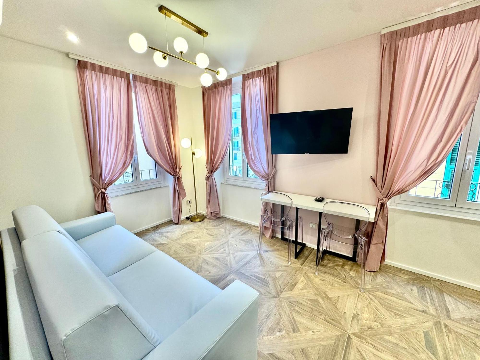 Hotel Astigiana & Appartamenti Варацце Екстер'єр фото